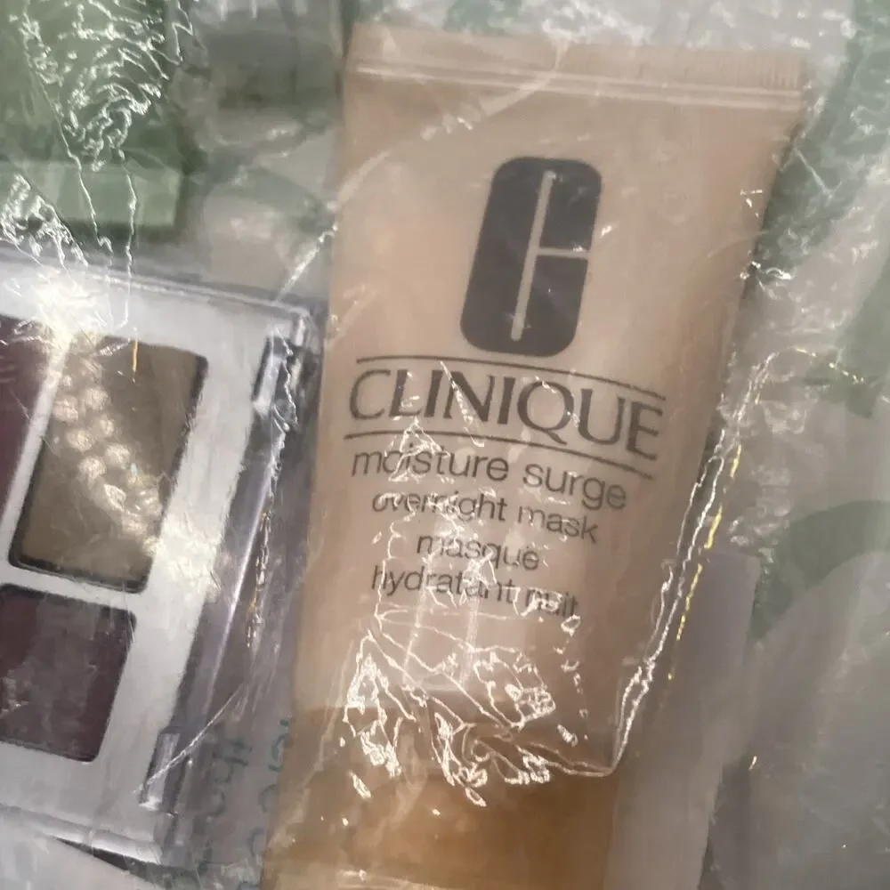 Lot of 2 Clinique 6 Piece Travel Size Skincare Makeup Gift Set 12 TOTAL PCS New